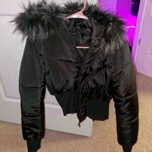 crop black winter coat with faux fur hood XS